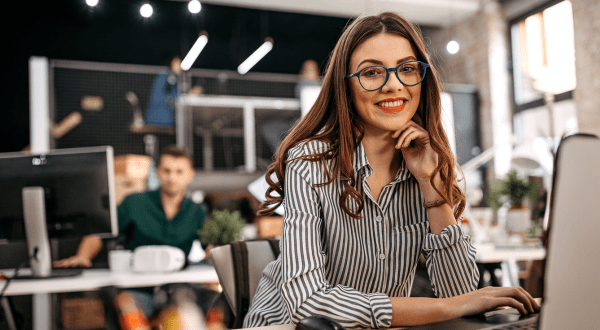 Wat doet en verdient een backoffice medewerker?